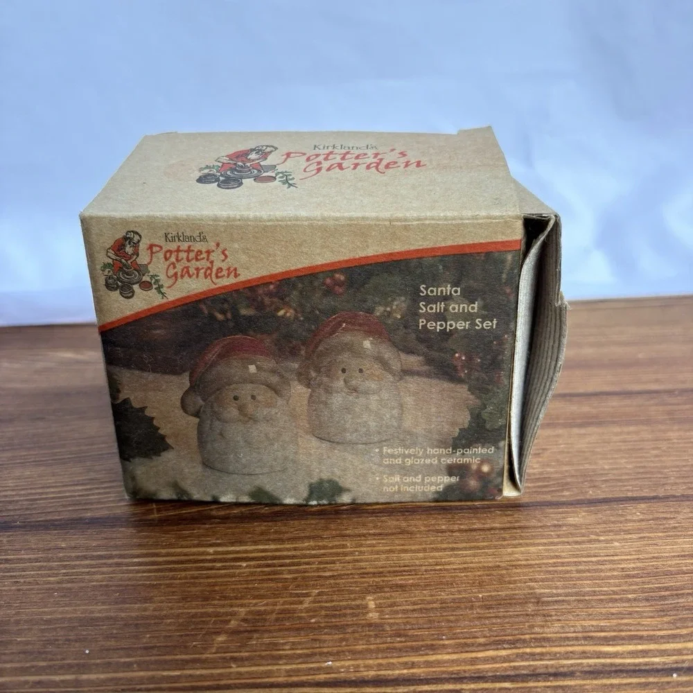 Kirkland's Potter's Garden Santa Salt & Pepper Shakers Set w/ Box‎ Christmas